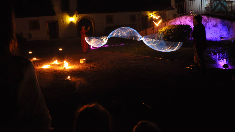 Lustiger Feuergaukler Leipzig  Licht & Feuershow & Spa