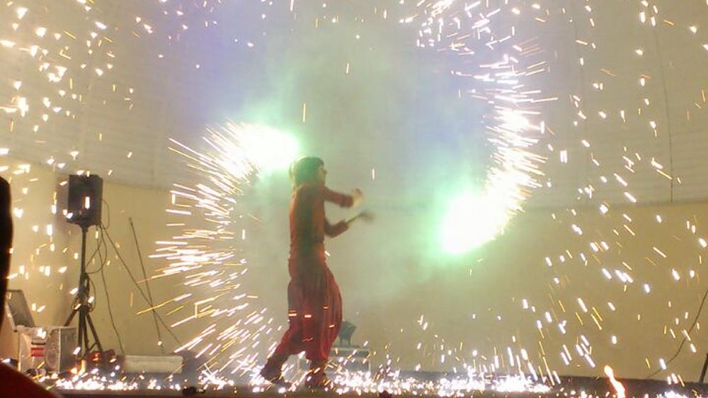 Lustiger Feuergaukler Leipzig  Licht & Feuershow & Spa