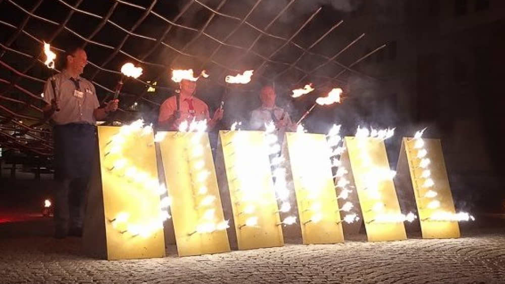 Professionelle Feuershow Dresden - Höhepunkt Ihrer Feier