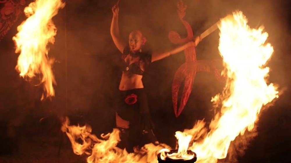 Anmutige Feuershow Chemnitz fr Firmenfest Hochzeit Event