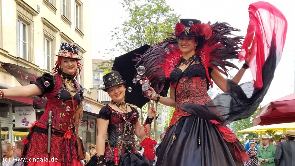 Feuershow Chemnitz Stelzenlaeufer