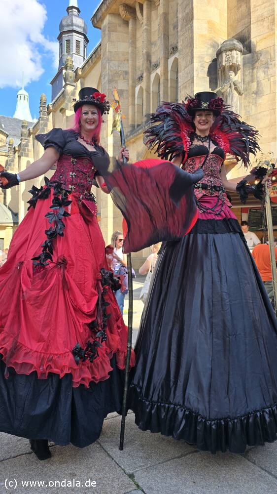 Stelzenl�ufer Chemnitz Steampunk-Ladys