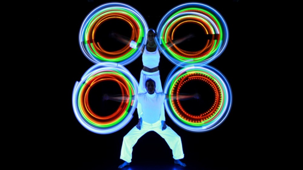 Professionelle Feuertnzerin Frth  Feuershow & Lichtshow