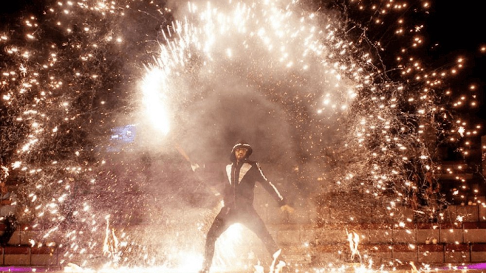 Feuershow Hamburg - Feuerschlucker Feuertanz Lichtshow