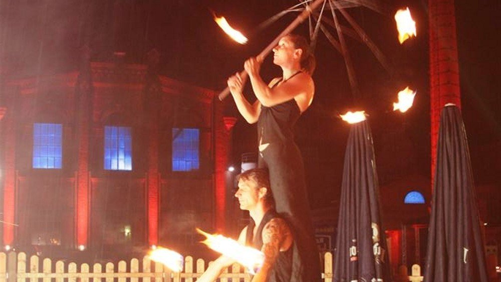 Professionelle Feuershow Leipzig - Höhepunkt Ihres Festes