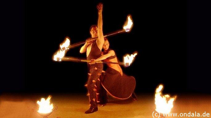 Professionelle Feuershow Lbeck - Hhepunkt Ihres Festes