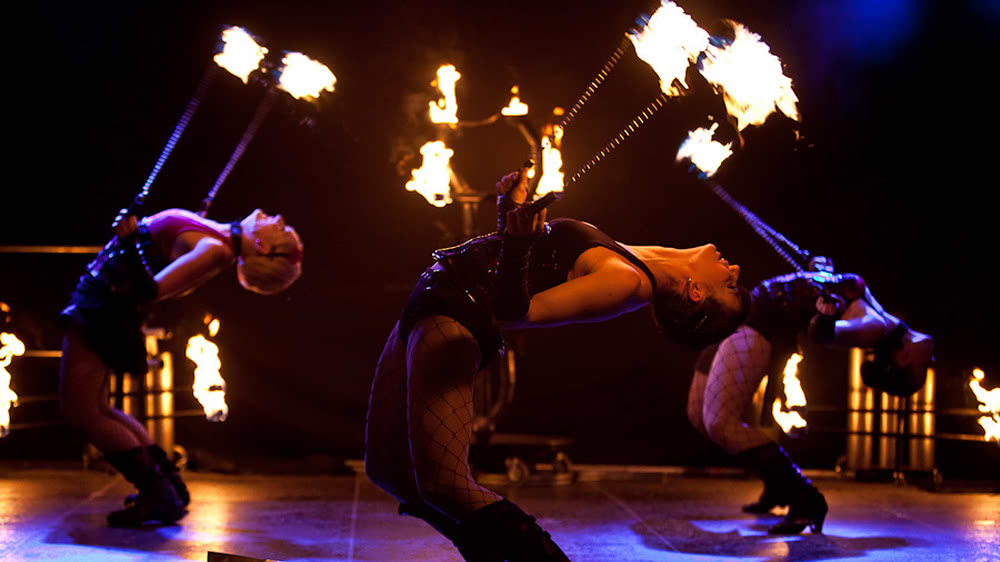 Anmutige Feuershow Mainz fr Firmenfest Hochzeit Geburtstag