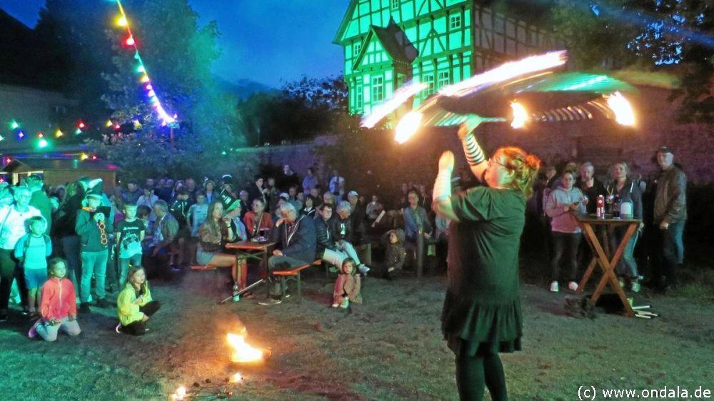 Feuershow Nordhausen - Feuerjonglage & mega Feuerspucken