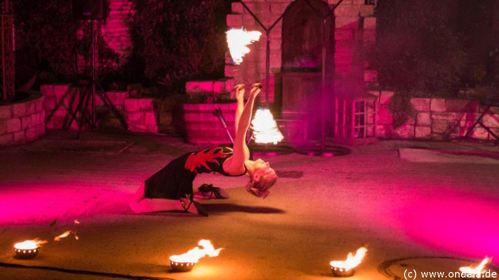 Feuertnzerin Stuttgart - Feuershow Feuertanz Feuerjonglage